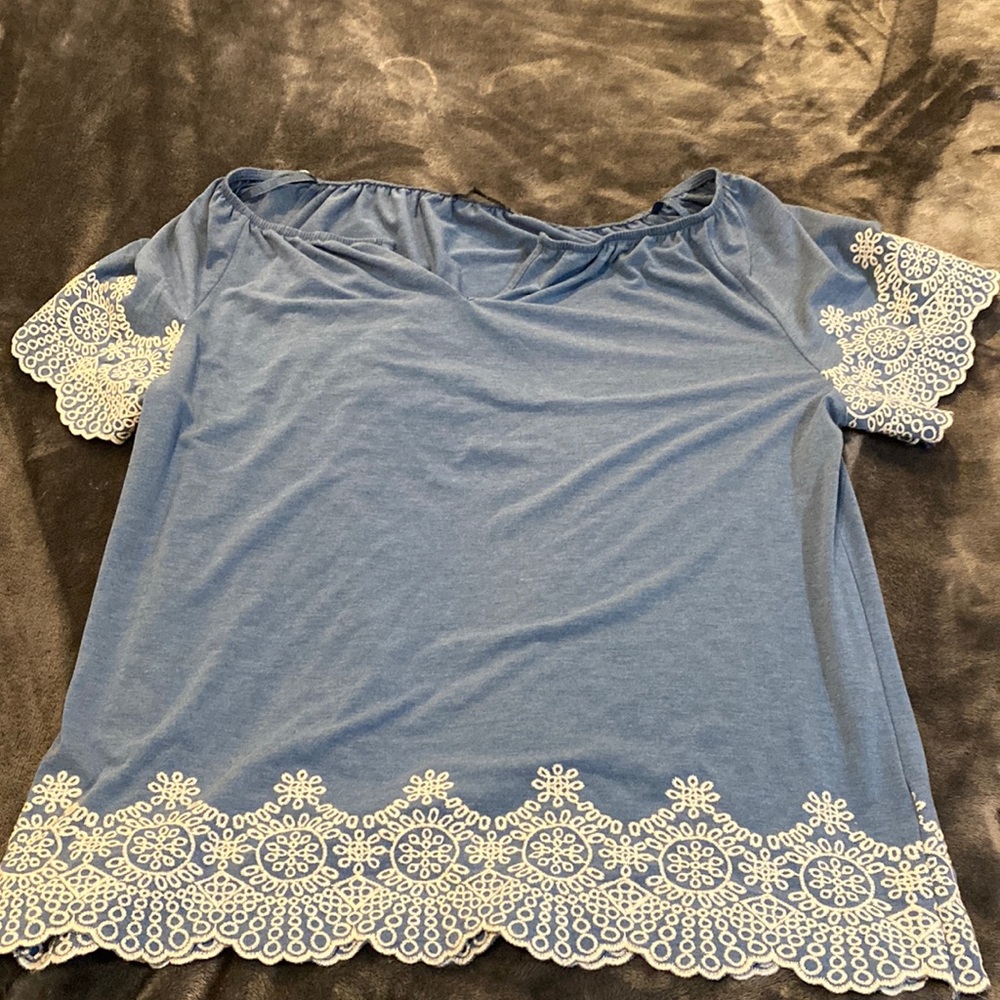 Large | Never been worn